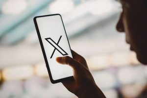 پلتفرم ایکس با قابلیت جدید لینک؛ تلاش برای بازگرداندن روزنامه‌نگاران